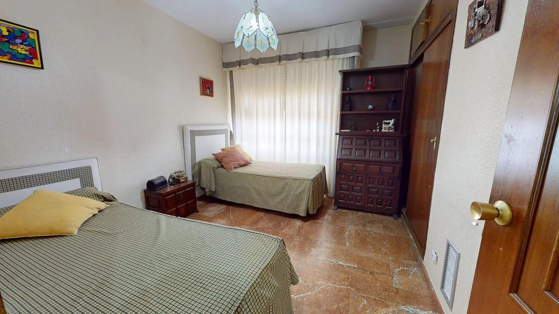 Bedroom of Flat for sale in Córdoba  with Air Conditioner, Terrace and Balcony