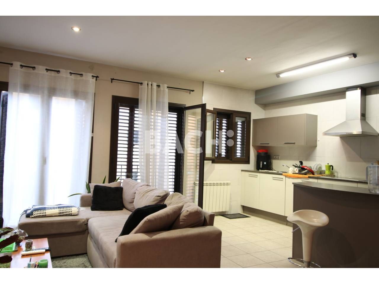 Living room of Flat for sale in Vic  with Heating