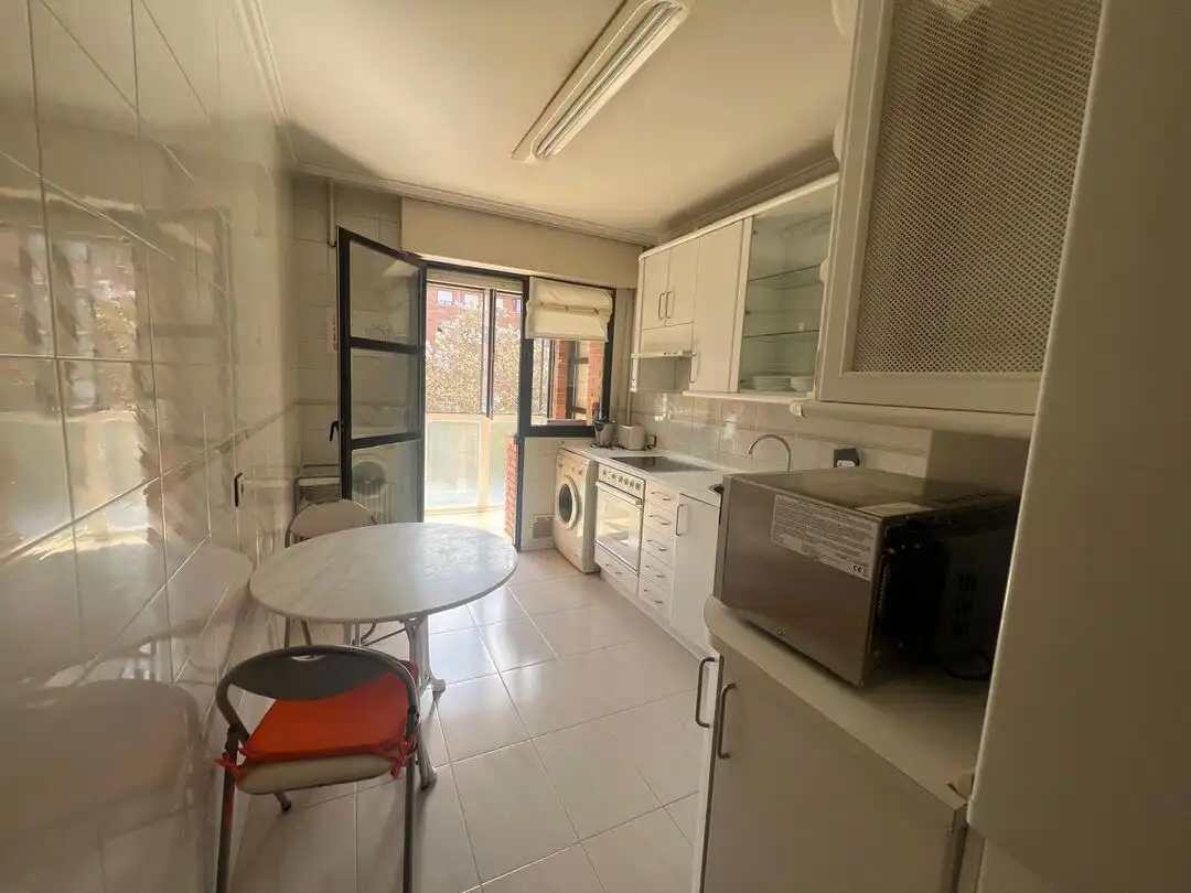Cocina de Piso en venta en Vitoria - Gasteiz con Calefacción, Trastero y Amueblado