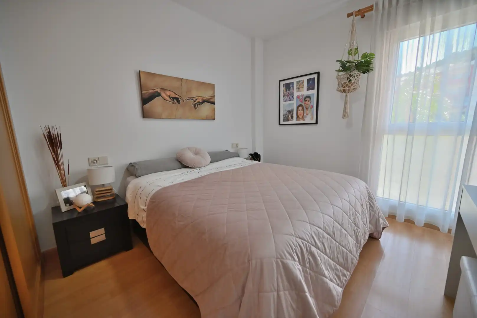 Habitación de Apartamento en venta en Benalmádena con Aire acondicionado, Terraza y Piscina