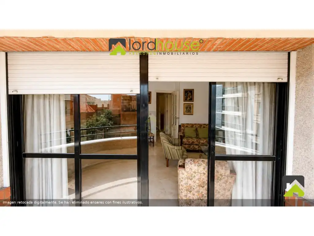 Piso con ascensor en venta en Calle Jose Mouliaa 55, imagen 6