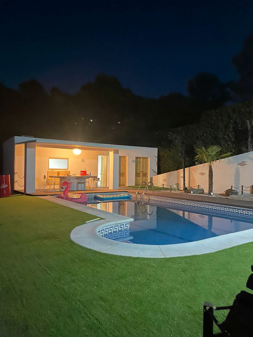 Piscina de Casa o xalet en venda en Albalate de Zorita amb Aire condicionat, Calefacció i Jardí privat