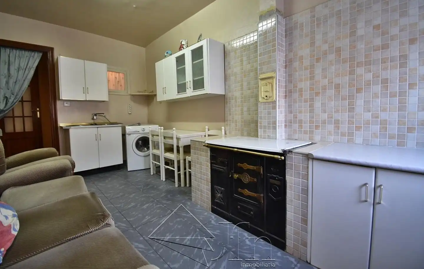Küche von Einfamilien-Reihenhaus zum Verkauf in Íscar mit Heizung und Balkon