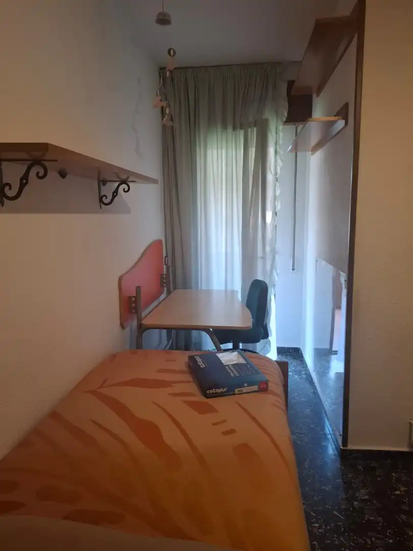 Habitación de Piso de alquiler en Albacete con Calefacción, Amueblado y Horno