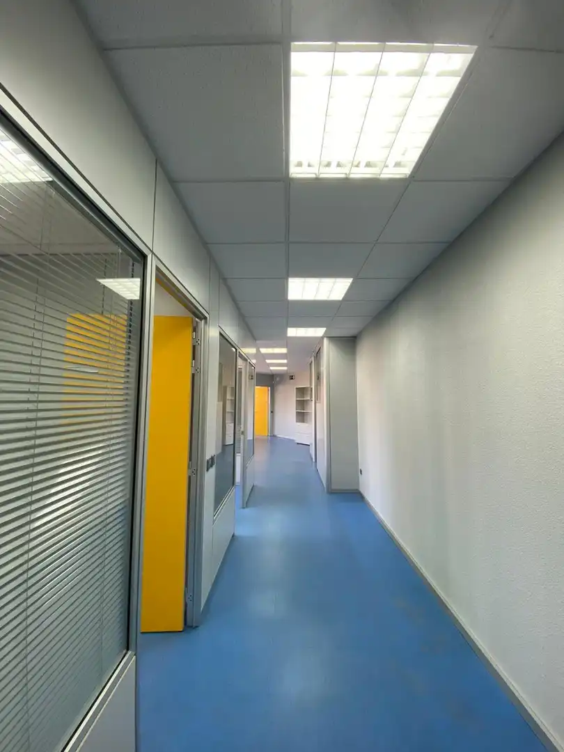 Nave industrial en venta en Torres de la Alameda