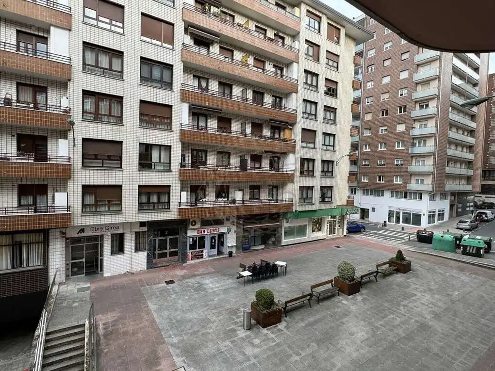 Bureau avec ascenseur à louer à Landabaso Plaza, imagen 12