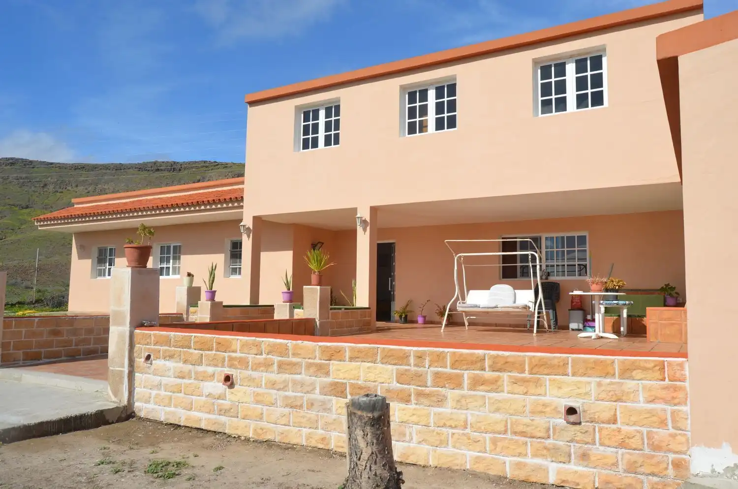 Vista exterior de Casa o xalet en venda en Tuineje amb Aire condicionat, Jardí privat i Terrassa