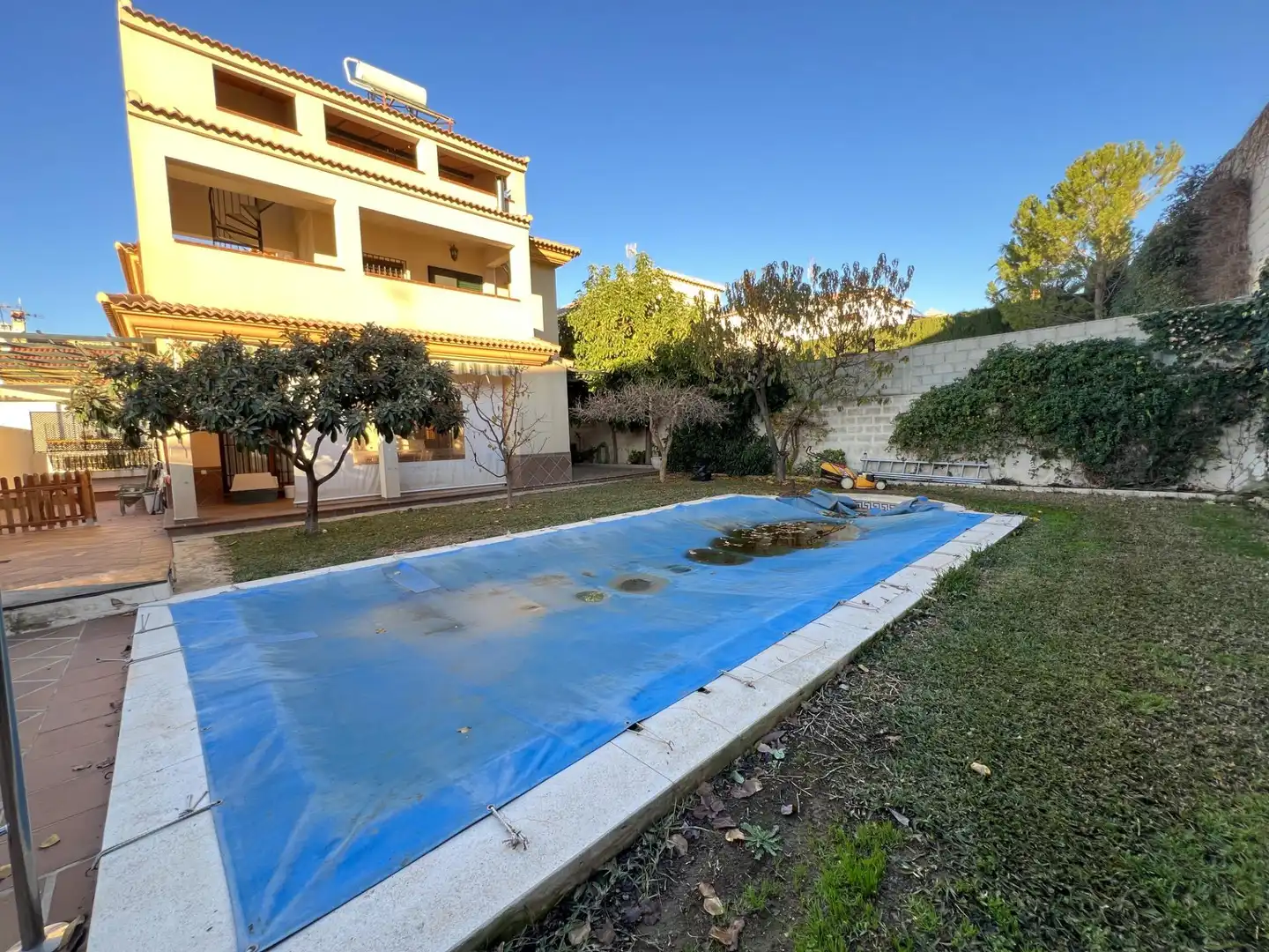 Piscina de Casa o xalet en venda en Antequera amb Aire condicionat, Calefacció i Jardí privat