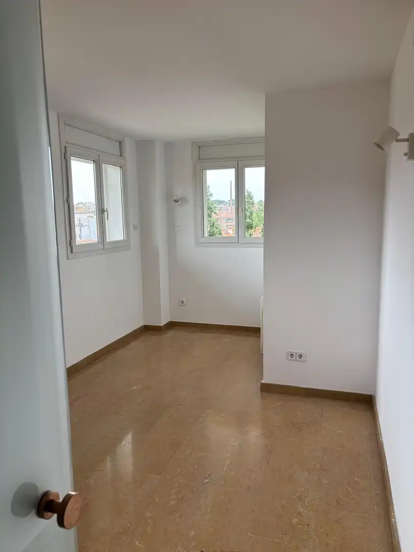 Schlafzimmer von Maisonette zur Miete in Girona mit Klimaanlage, Heizung und Terrasse