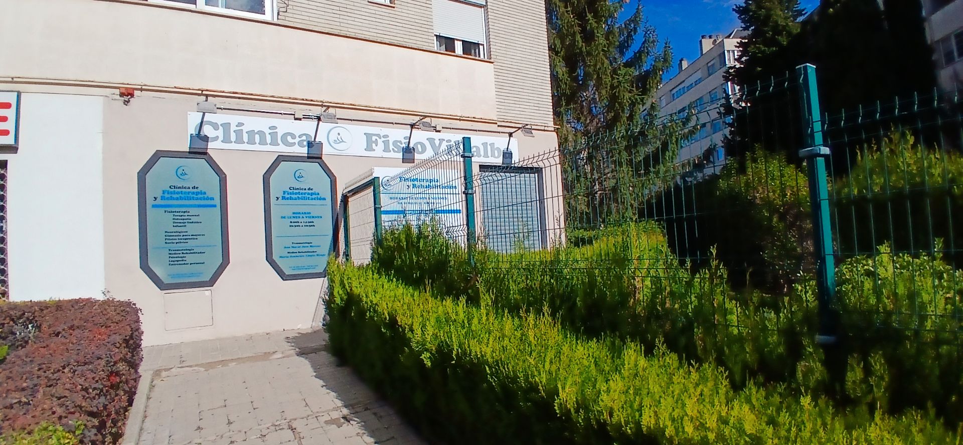 Vista exterior de Local de lloguer en Collado Villalba amb Aire condicionat, Parquet i Moblat