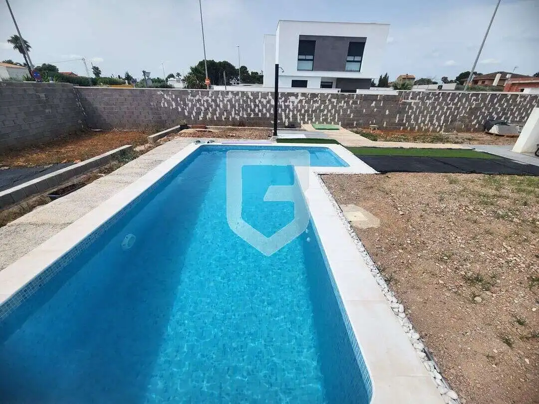 Villa con piscina in vendita a Madrigal, imagen 3