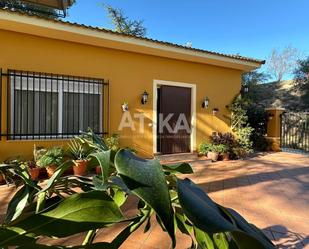 Exterior view of House or chalet for sale in Ontinyent  with Air Conditioner, Heating and Private garden