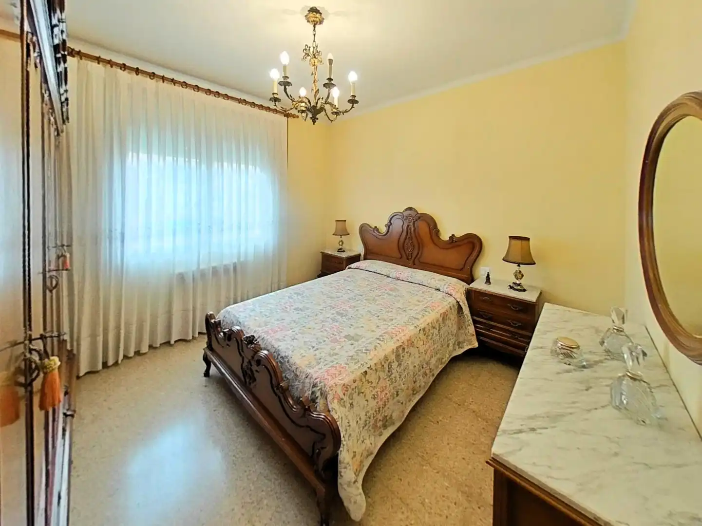 Bedroom of Flat for sale in Sabadell  with Air Conditioner, Heating and Storage room