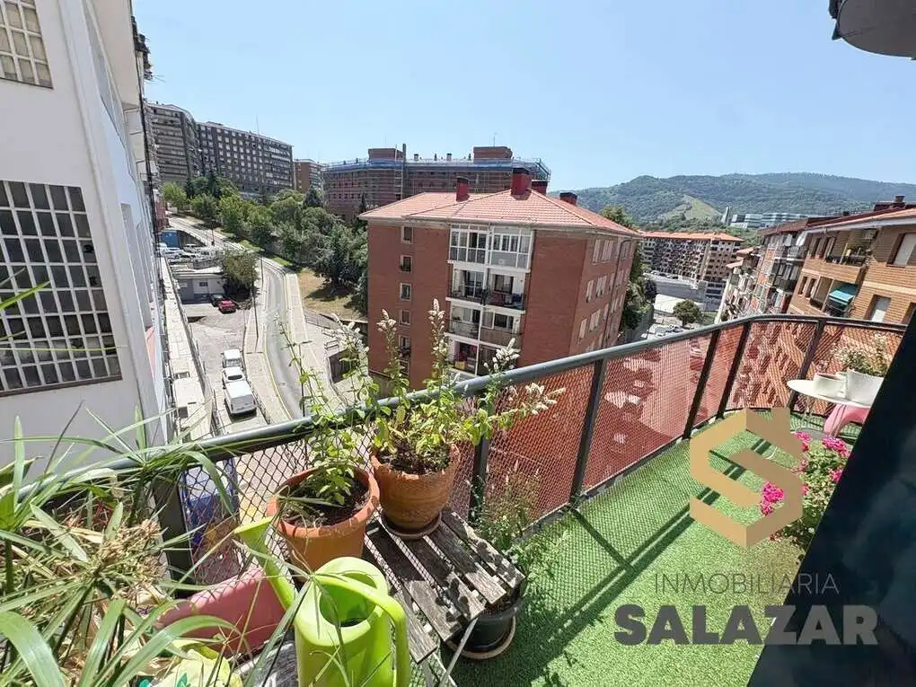 Terraza de Piso en venta en Bilbao  con Calefacción, Terraza y Trastero