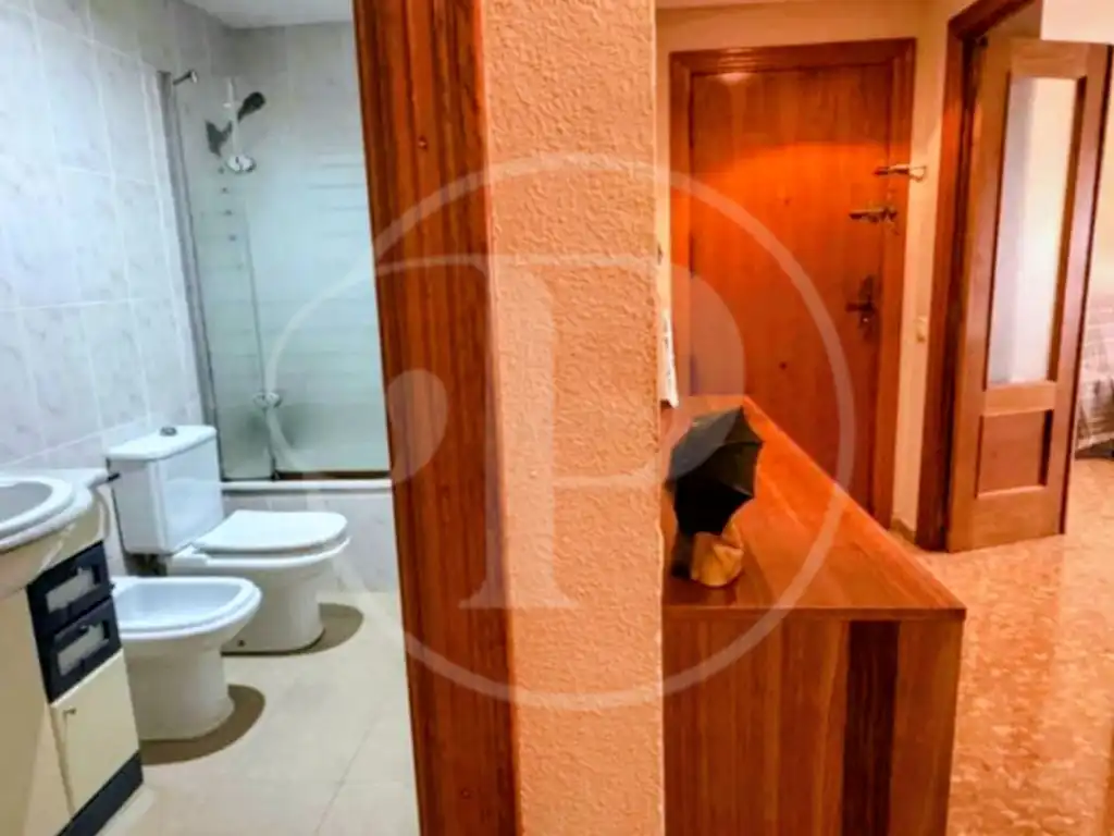 Badezimmer von Wohnungen zum Verkauf in Valencia mit Klimaanlage und Balkon