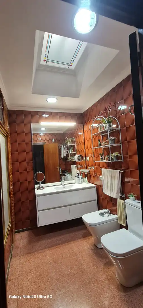 Bathroom of Flat for sale in Villena  with Air Conditioner, Heating and Furnished