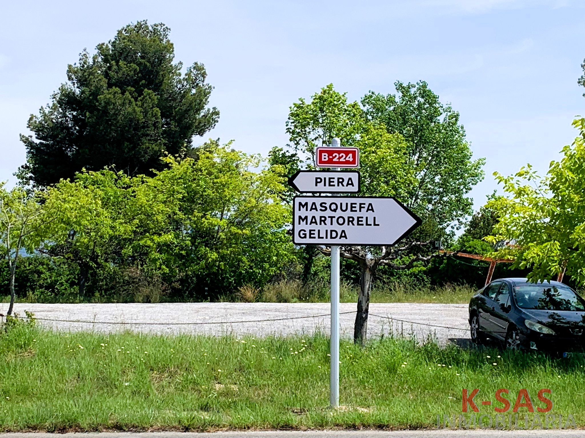 Exterior view of House or chalet for sale in Piera  with Heating, Private garden and Oven