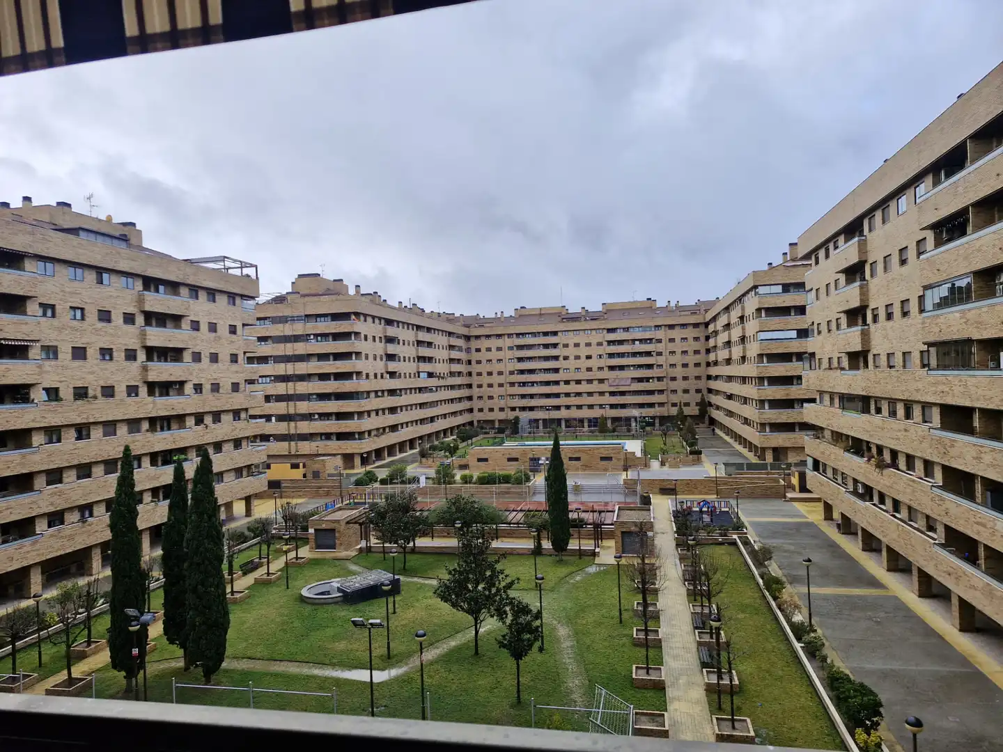 Vista exterior de Ático de alquiler en Seseña con Aire acondicionado, Calefacción y Parquet