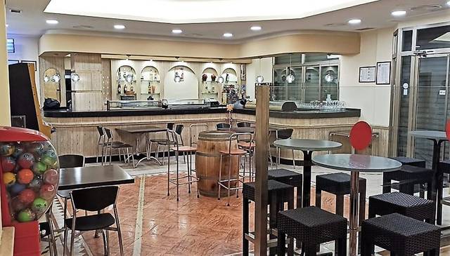 Local comercial en Alquiler en Calle Estación Vía Crucis en Plaza de Toros