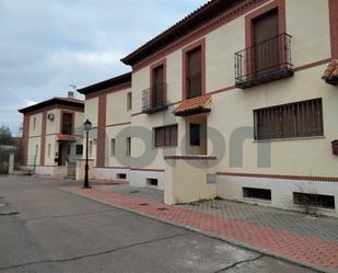 Exterior view of Single-family semi-detached for sale in Villamayor de Calatrava