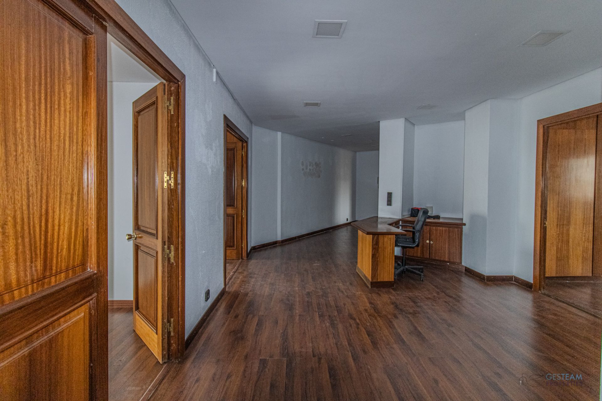 Oficina de alquiler en Alemania, Bons Aires, Nord