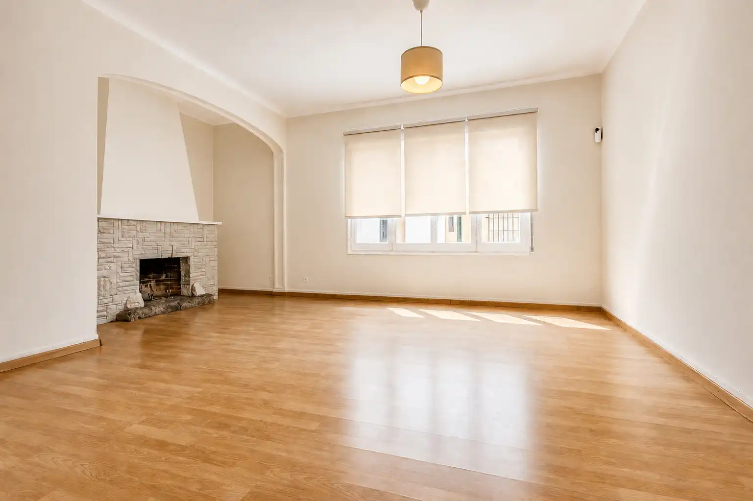Sala de estar de Casa o chalet en venta en Premià de Mar con Parquet, Balcón y Alarma