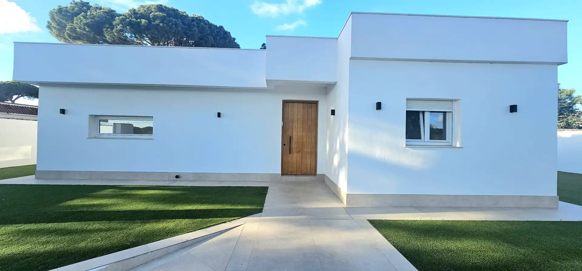 Vista exterior de Casa o xalet en venda en Chiclana de la Frontera