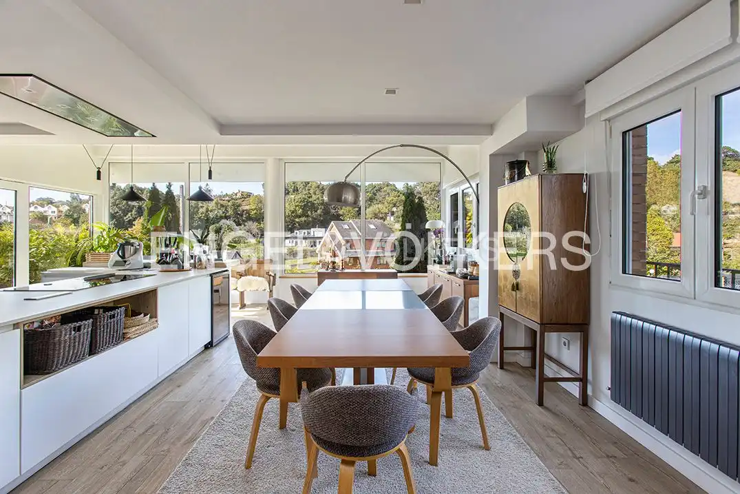Comedor de Casa o chalet en venta en Gijón  con Calefacción, Jardín privado y Terraza