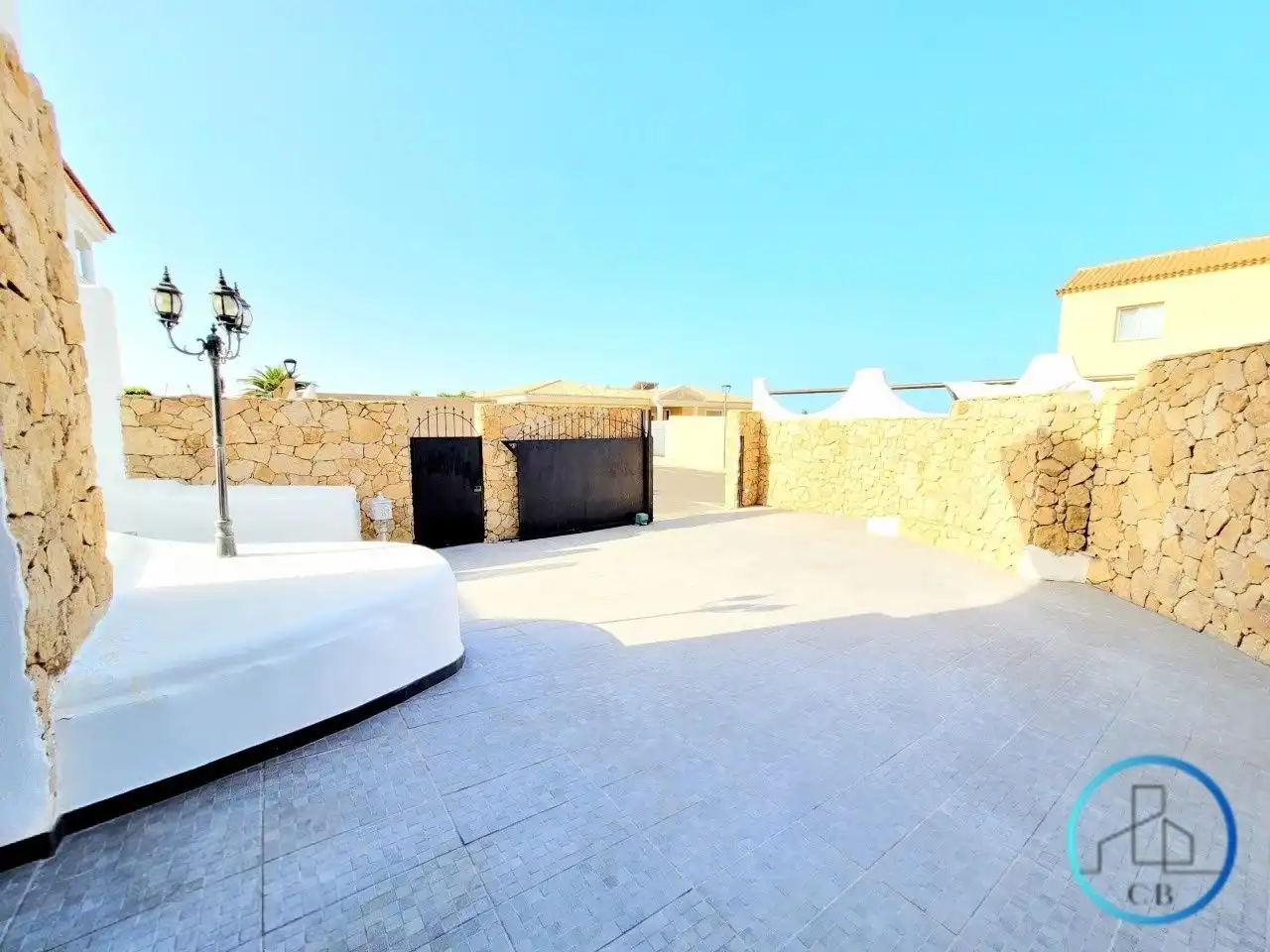 Detached house with pool for sale in Callao Salvaje - Playa Paraíso, imagen 4