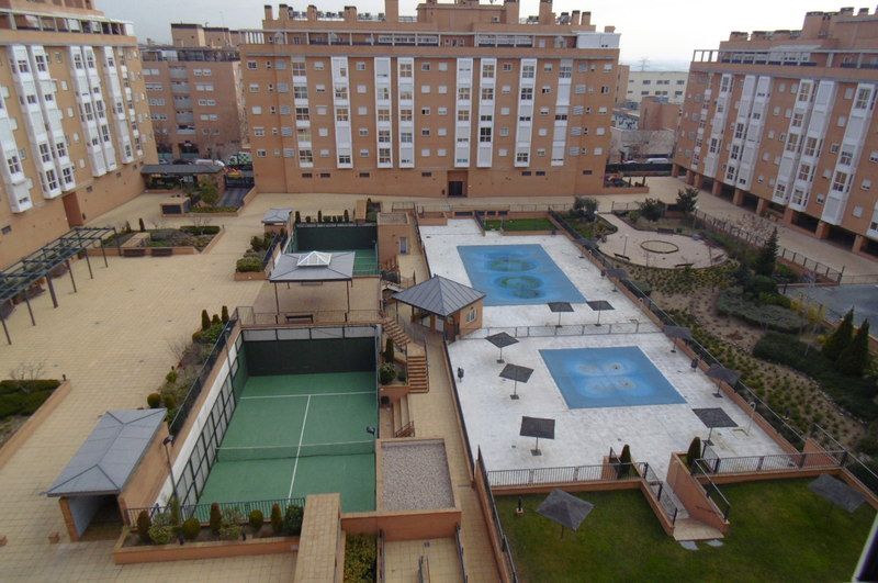 Swimming pool of Flat to rent in  Madrid Capital  with Heating, Private garden and Swimming Pool