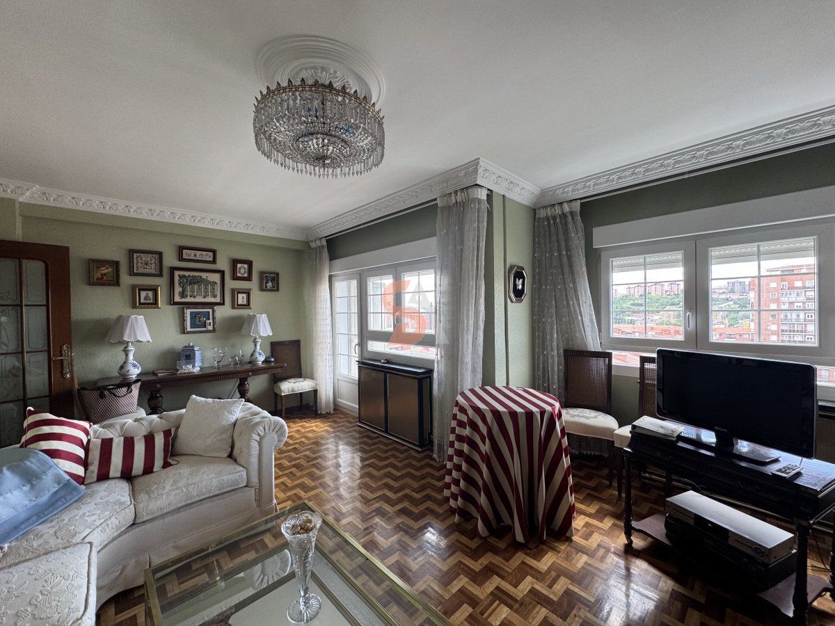 Flat for sale in ZORRILLA, La Farola