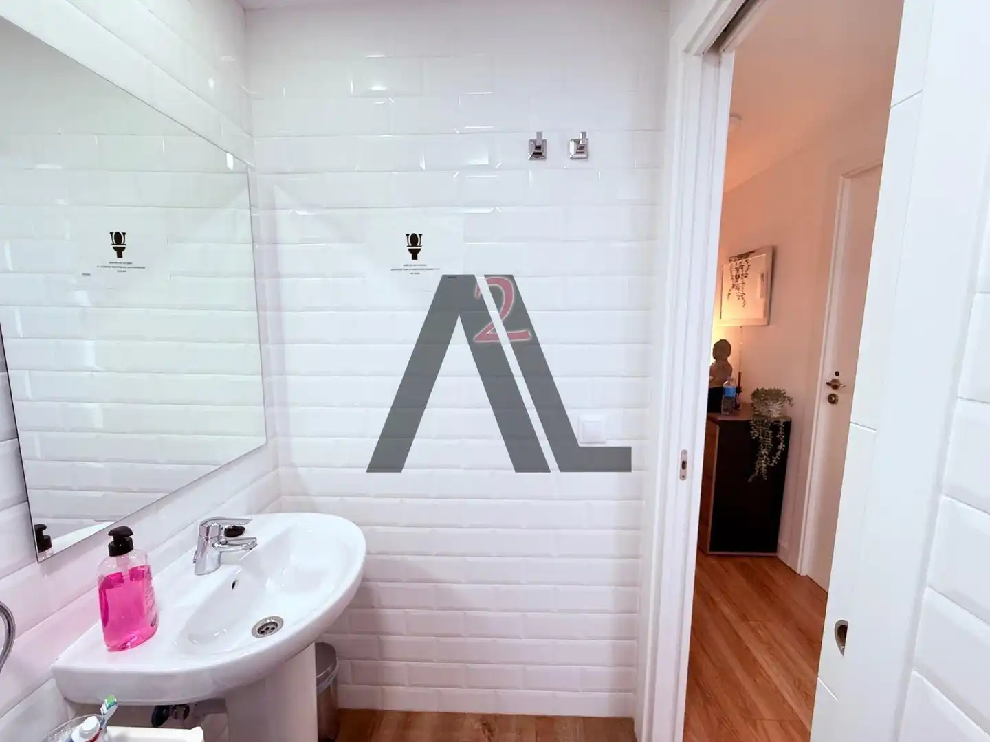 Bathroom of Flat for share in Madrid