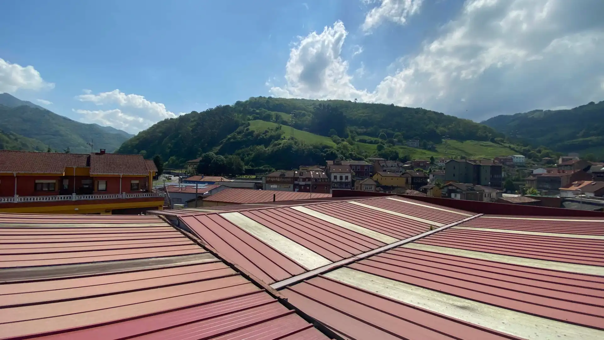 Exterior view of Industrial buildings for sale in Mieres (Asturias)  with Heating