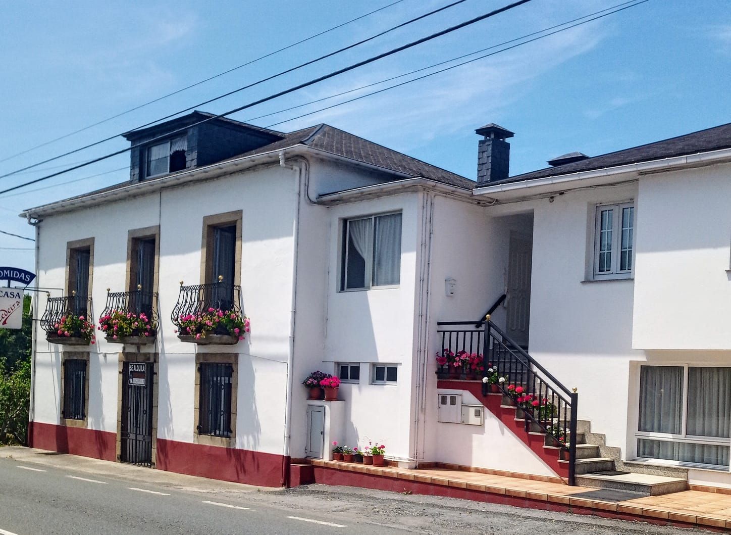 Vista exterior de Local de lloguer en Ortigueira