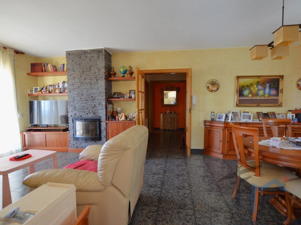 Living room of House or chalet for sale in Masquefa