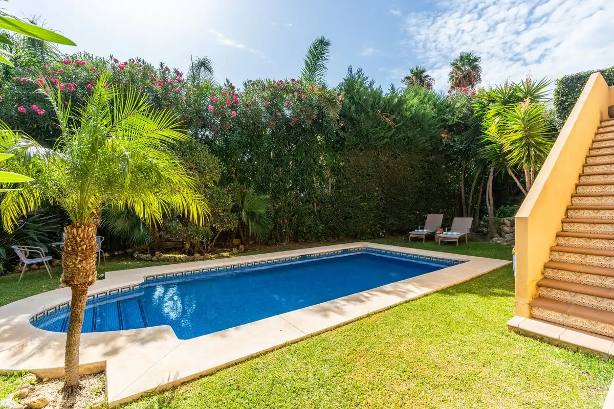 Swimming pool of Houses for sale in Mijas  with Air Conditioner, Heating and Private garden