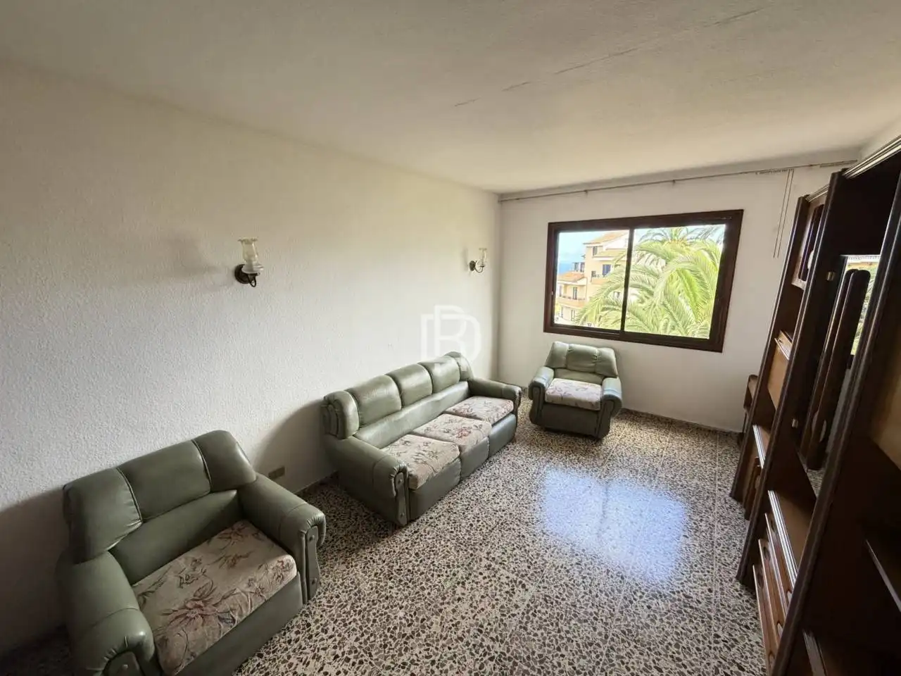 Vista exterior de Piso en venta en Santa Úrsula con Terraza, Trastero y Amueblado