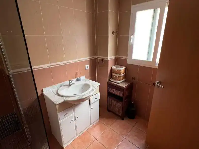 Baño de Piso en venta en Dénia con Aire acondicionado y Balcón