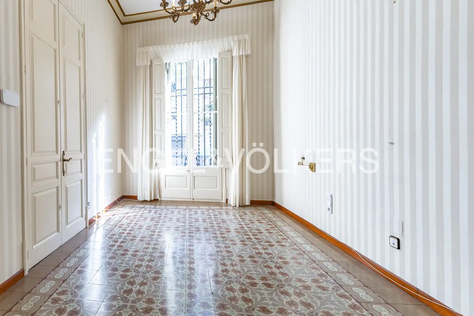 Sala d'estar de Casa adosada de lloguer en Badalona amb Aire condicionat, Calefacció i Jardí privat