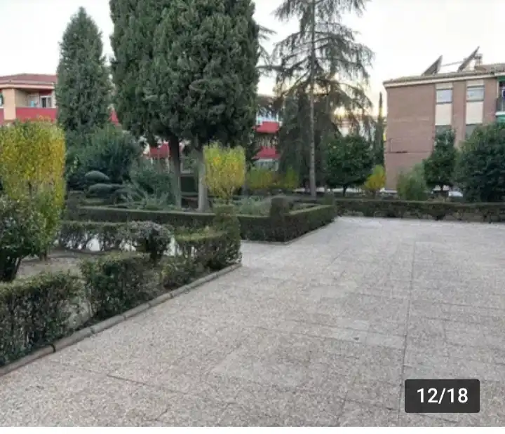 Garden of Flat for rent in Granada  with Air Conditioner, Heating and Private garden