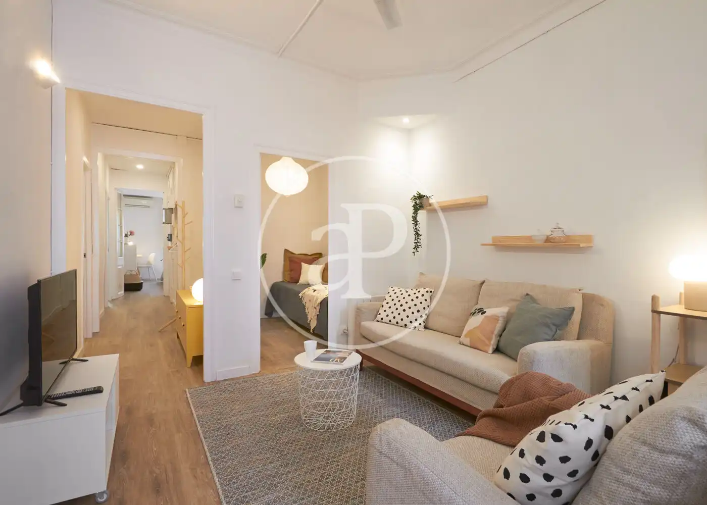 Sala de estar de Piso en venta en Barcelona con Calefacción, Terraza y Amueblado