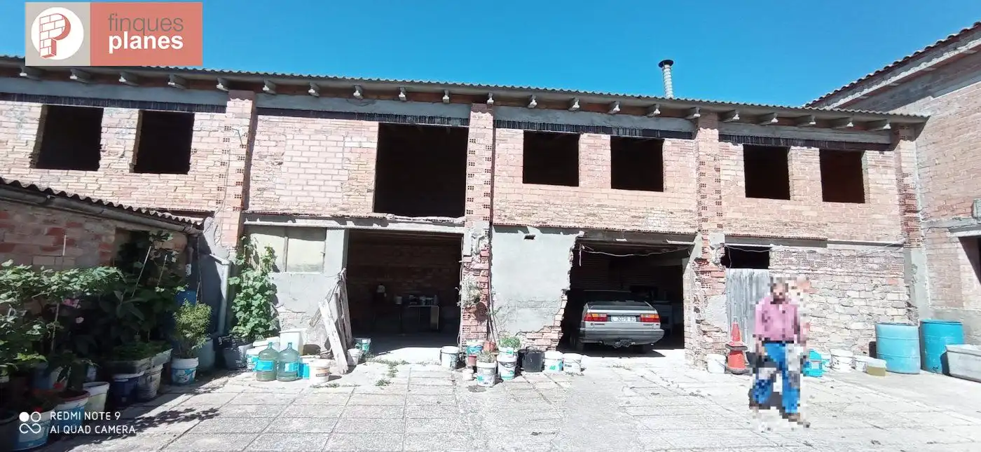 Außenansicht von Gebäude zum Verkauf in Lleida