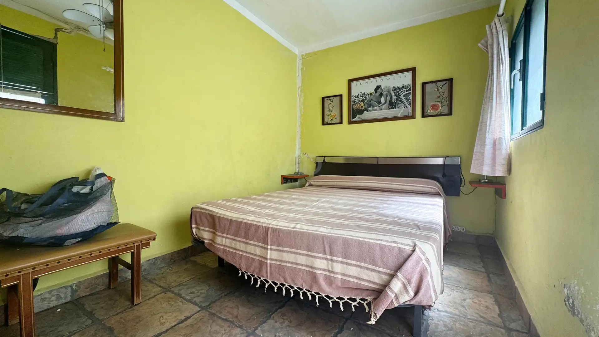 Habitación de Casa adosada en venta en Oliva con Calefacción y Terraza