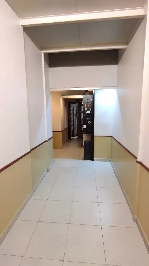 Local comercial en alquiler en Zubiaurre Kalea, imagen 3