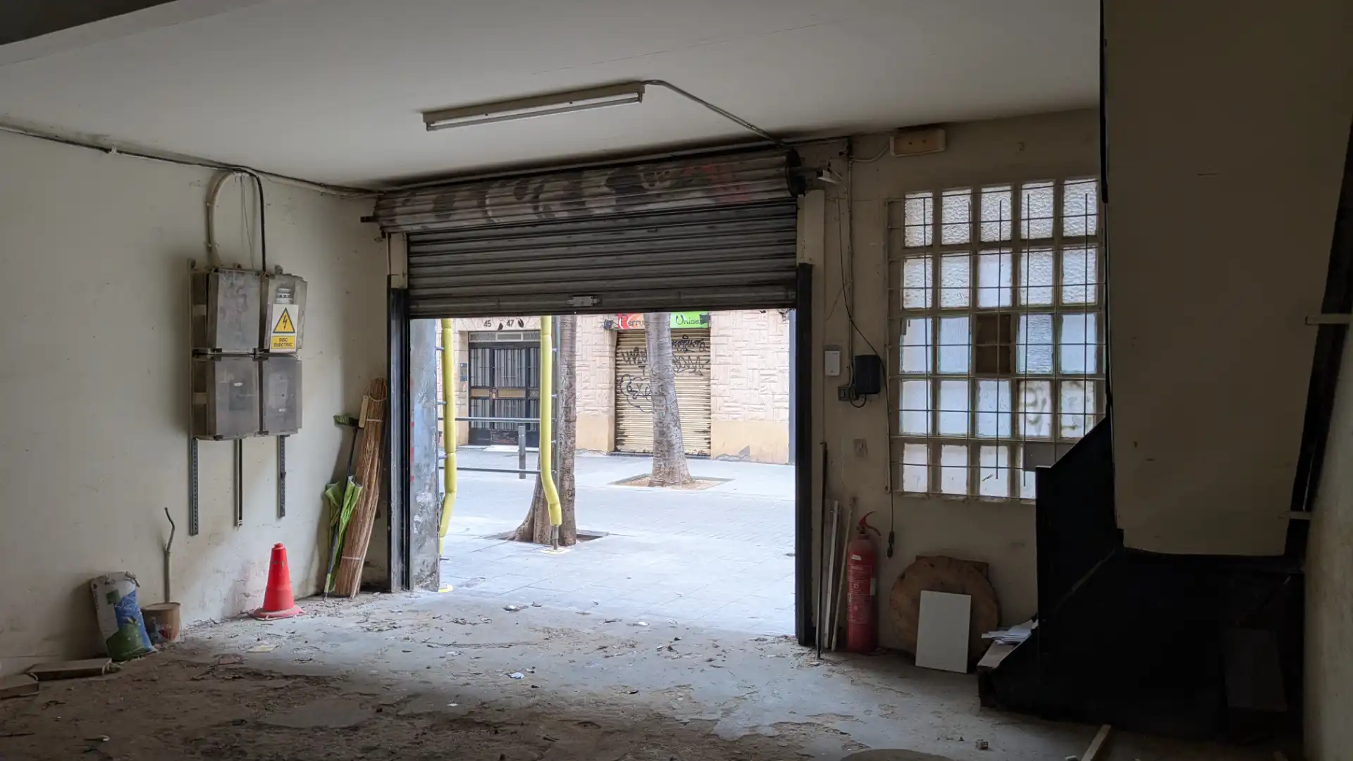 Nau industrial en venda en Barcelona amb Alarma