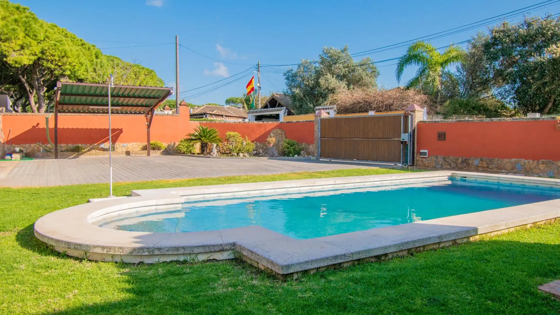 Swimming pool of Houses for sale in Chiclana de la Frontera  with Private garden and Storage room