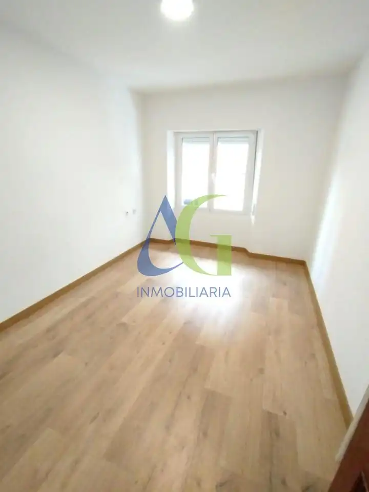 Habitación de Piso en venta en León Capital  con Calefacción, Parquet y Terraza