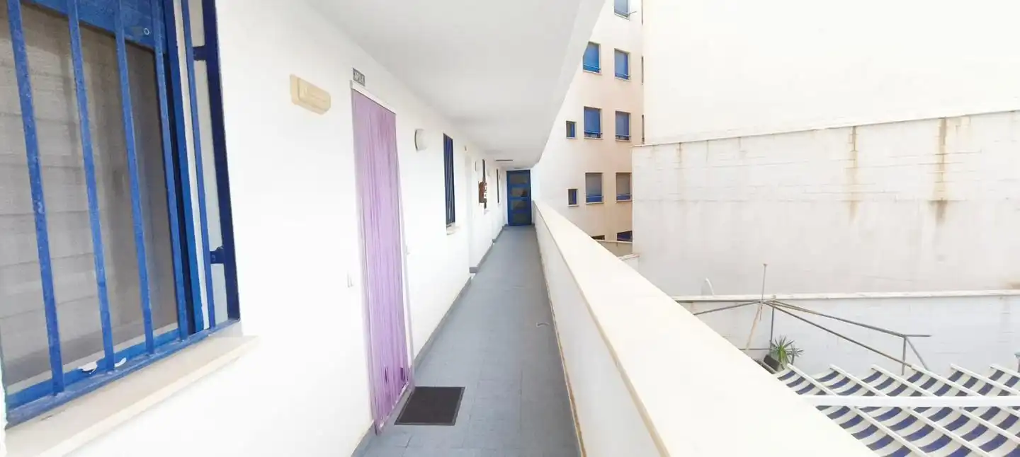 Wohnung zum Verkauf in Garrucha mit Klimaanlage, Terrasse und Abstellraum