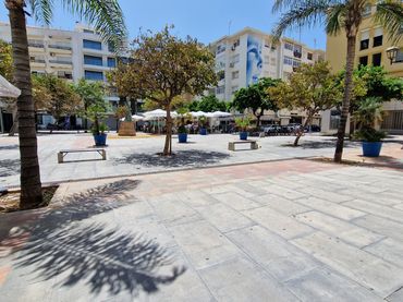 Apartament amb ascensor en venda a Estepona Pueblo