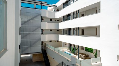 Foto 2 de Apartament en venda a Zona Calvario, Estepona